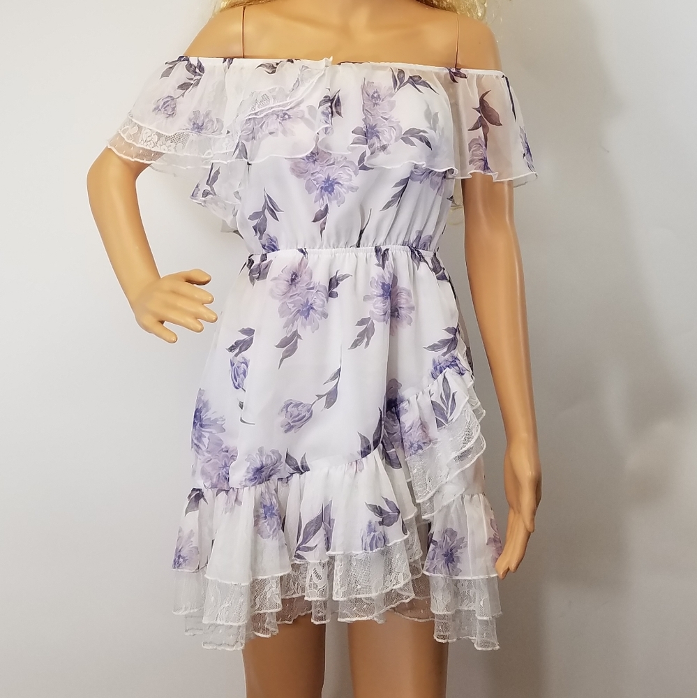 Tobi Dress Marion Off Shoulder Skater Floral - Picture 8 of 11